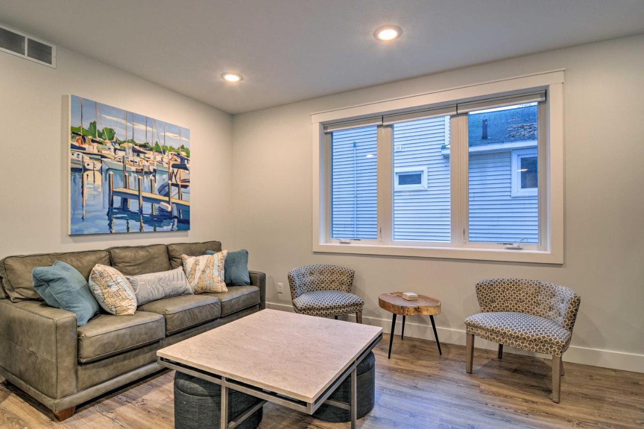 Modern Traverse City Condo About 1 Mi To Bay! Bagian luar foto