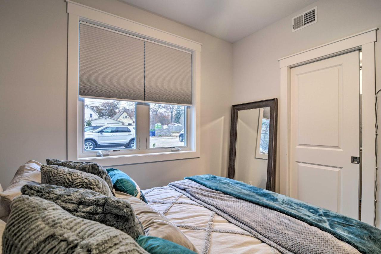 Modern Traverse City Condo About 1 Mi To Bay! Bagian luar foto